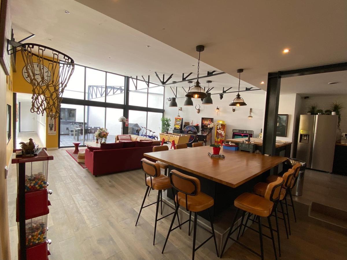 Loft Reims-fr 250m2 Privatifs, Piscine Interieure Chauffee, Et Parking Apartment Reims